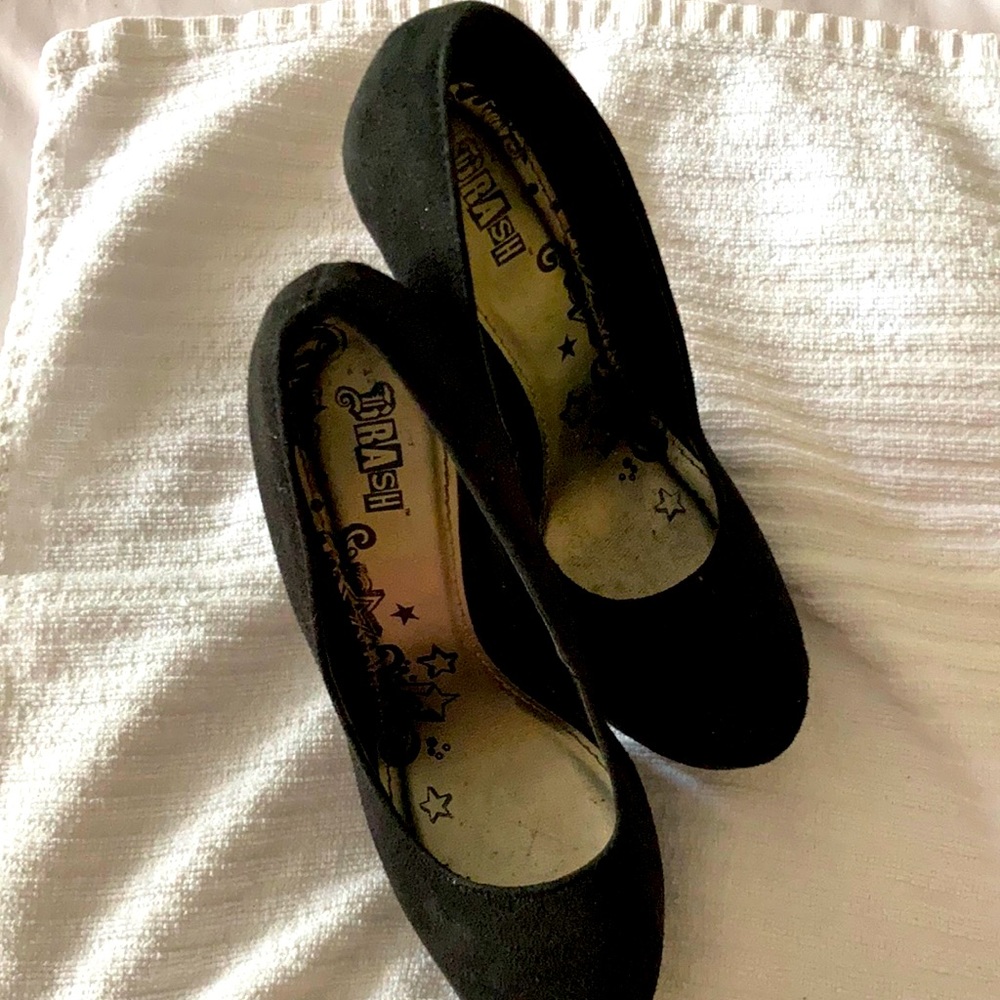 Brash black heels